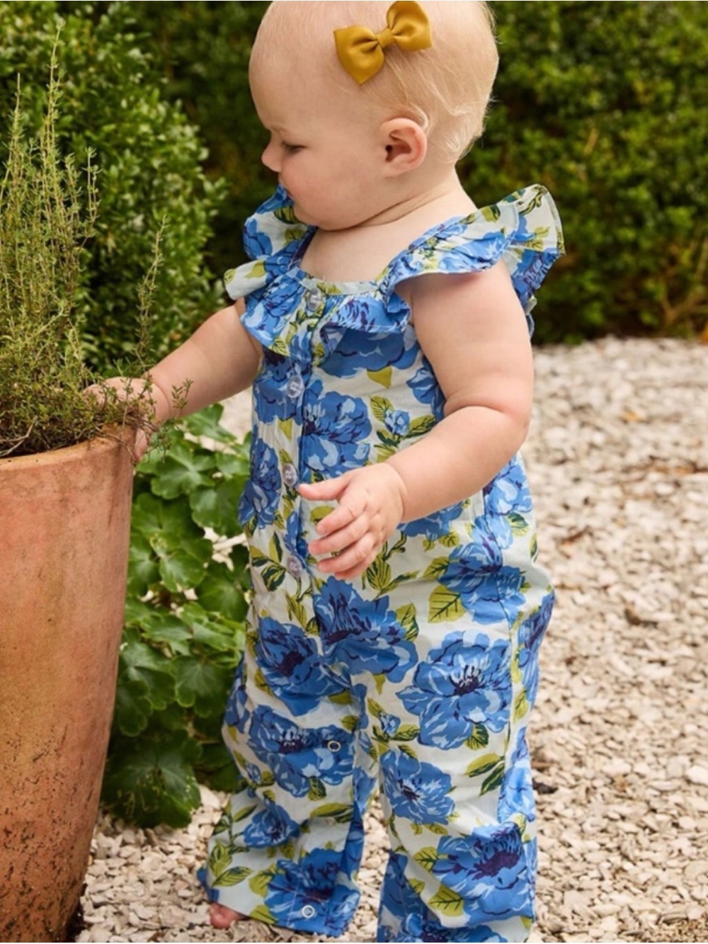 New Pink Chicken Baby Girls Ana
Jumper Blue Peonies 12-18 months